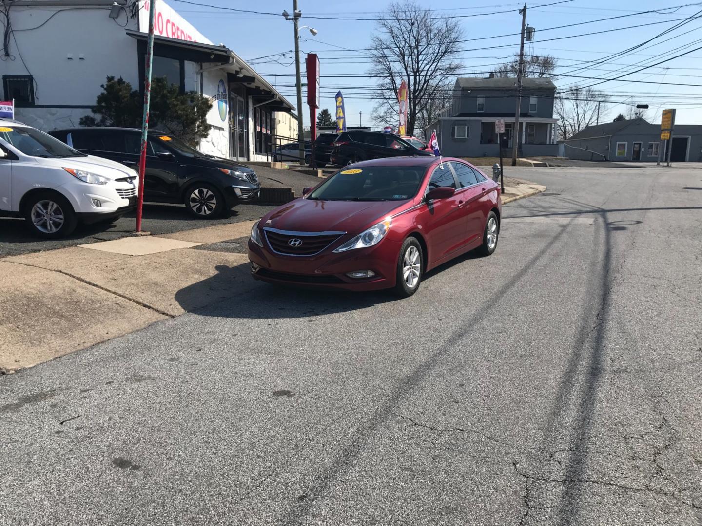 2013 Maroon /Tan Hyundai Sonata GLS (5NPEB4ACXDH) with an 2.4 V4 engine, Automatic transmission, located at 577 Chester Pike, Prospect Park, PA, 19076, (610) 237-1015, 39.886154, -75.302338 - Photo#1